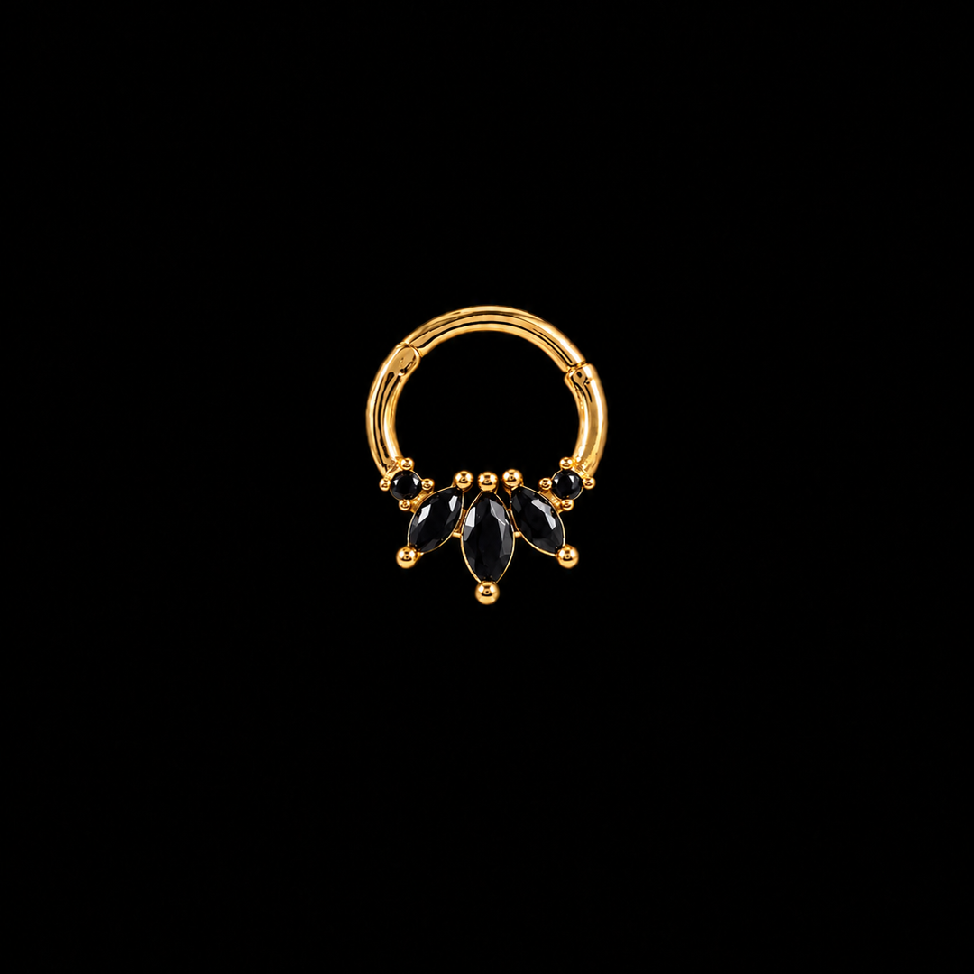 zlaty_piercing_stvorec
